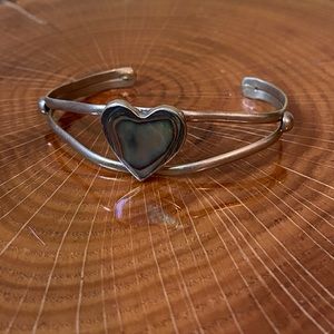 🌴❤️🇲🇽Alpaca Abalone Cuff Bracelet- 695 $25 or $20 w/offer